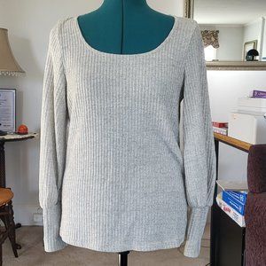 W5 Long sleeve ribbed scoop neck knit sweater